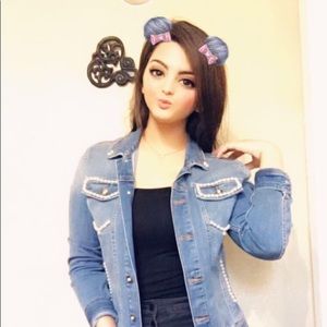 Meet your Posher, Dimah